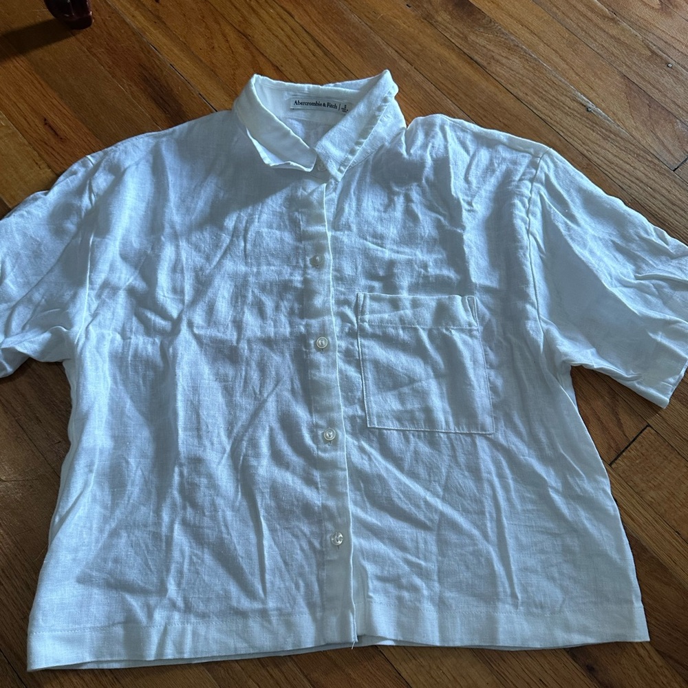 White oversized bottom up women’s shirt